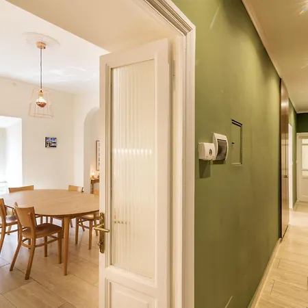 Alessandria By Interhome * 罗马